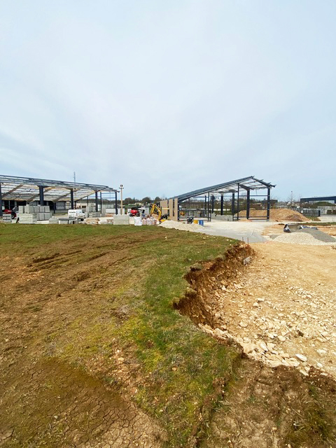 Charpentier-Charente-Debessac-nouveau-batiment-Chenon-bardage-1
